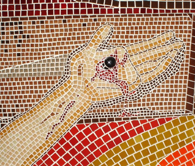 Quadro de Mosaico - Via sacra das mãos