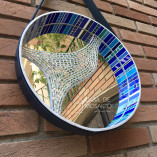 Espelho redondo de mosaico com alça de couro azul