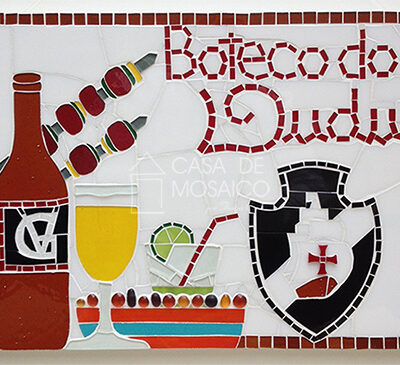 Quadro em mosaico com nome de família